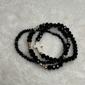 Beaded Bracelet Set of 3 Black & Gold Tone Cross Charm Stretchy Stackable NWOT